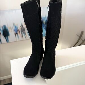 Khombu Black Quilted Winter Boots